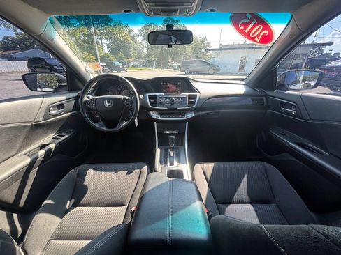 Used 2015 Honda Accord Sport image 19