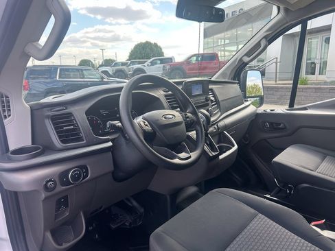 Certified 2025 Ford Transit 250 Low Roof w/ Exterior Upgrade Package RWD image 9