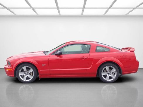 Used 2006 Ford Mustang GT Premium RWD image 2