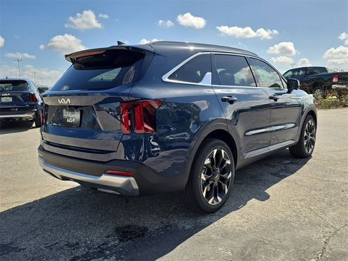 New 2026 Kia Sorento SX image 8