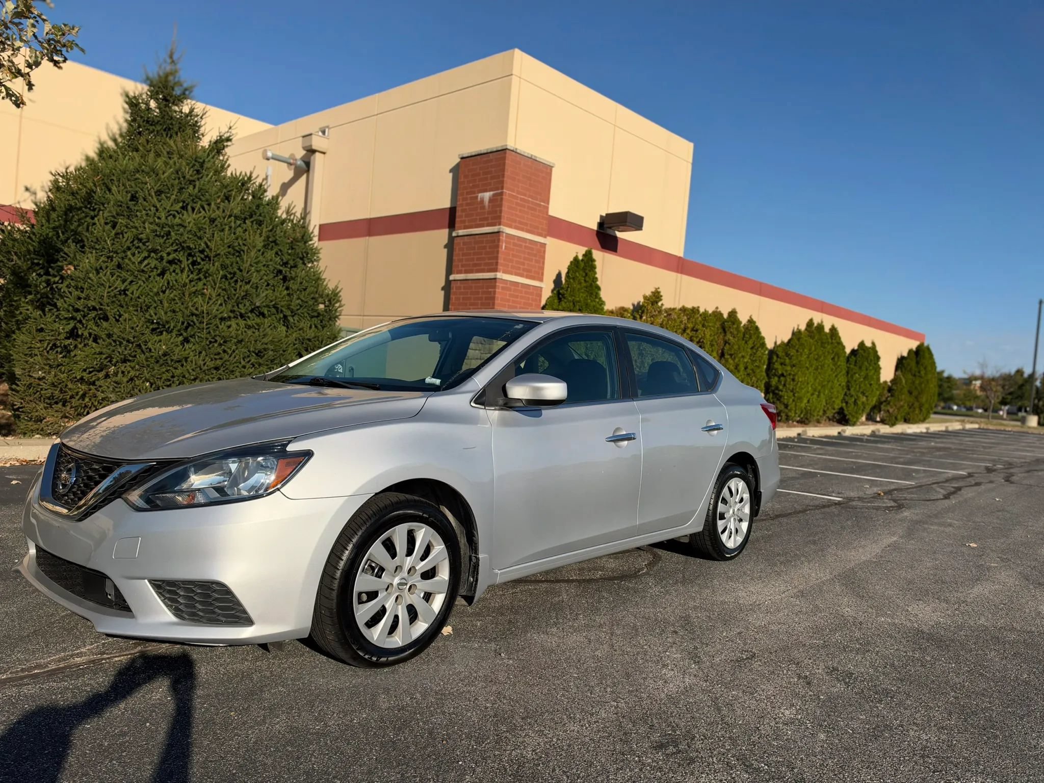 Used 2019 Nissan Sentra S FWD image 1
