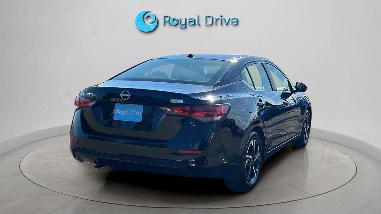 Used 2025 Nissan Sentra SV FWD image 6