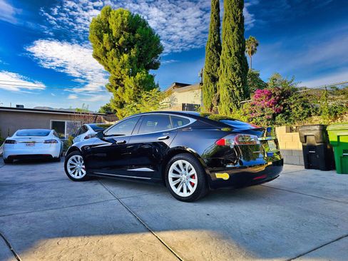 Used 2018 Tesla Model S P100D image 3
