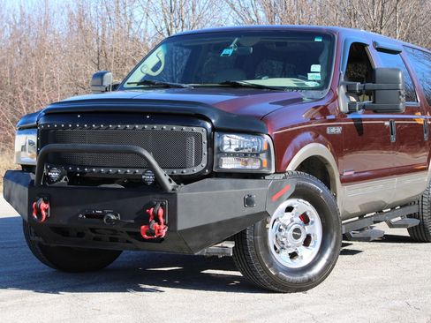 Used 2000 Ford Excursion Limited image 3