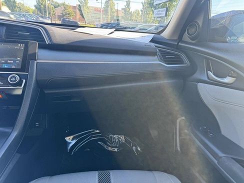 Used 2018 Honda Civic EX image 12