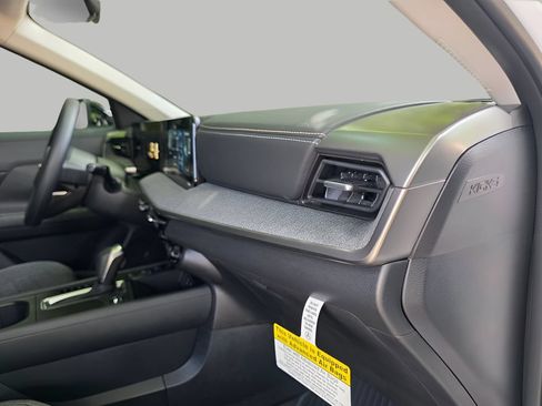 New 2026 Nissan Kicks SV w/ Cold Weather Package FWD image 10