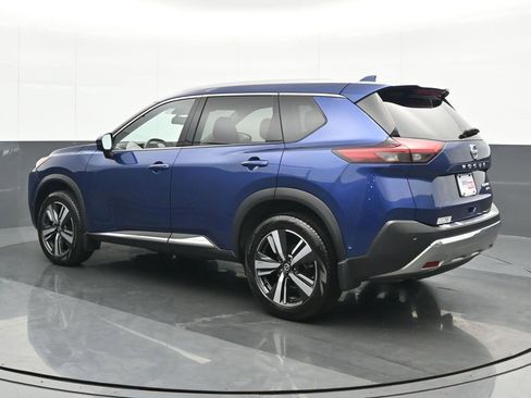 Used 2021 Nissan Rogue Platinum image 4