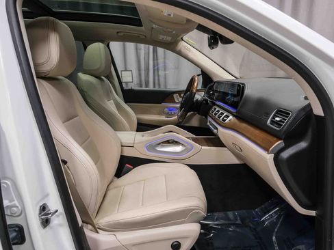 Certified 2022 Mercedes-Benz GLS 450 4MATIC image 16