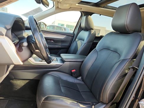 Used 2024 MAZDA CX-90 3.3 Turbo w/ Premium Package image 13