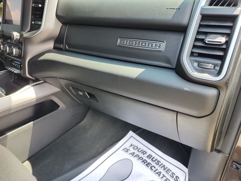 Used 2022 RAM 1500 Big Horn AWD/4WD image 46