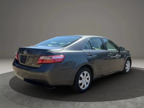 Used 2007 Toyota Camry LE FWD image 5
