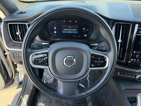 Used 2022 Volvo XC60 B5 Inscription w/ Advanced Package image 24