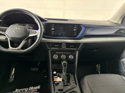 Used 2023 Volkswagen Taos SE FWD image 24