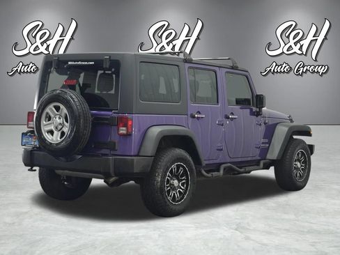 Used 2018 Jeep Wrangler Unlimited Sport w/ Connectivity Group AWD/4WD image 19
