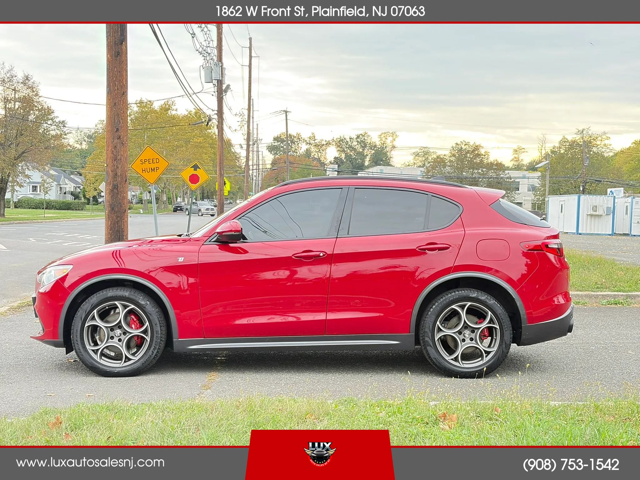 Used 2023 Alfa Romeo Stelvio Ti AWD/4WD image 9