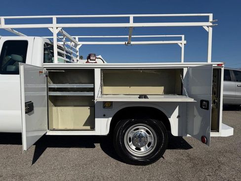 Used 2015 Ford F250 XL w/ Power Equipment Group image 23