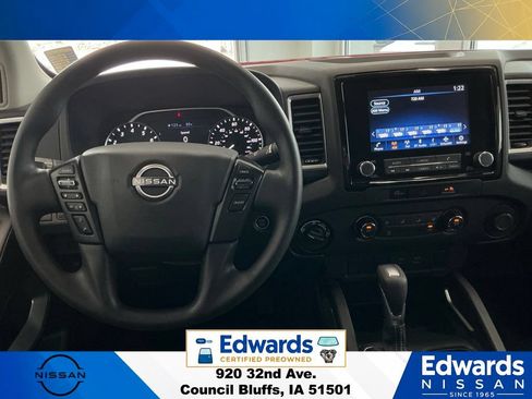 Used 2024 Nissan Frontier SV AWD/4WD image 15