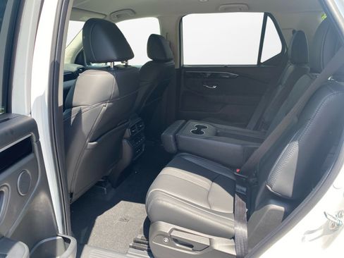 Certified 2025 Honda Pilot EX-L image 13