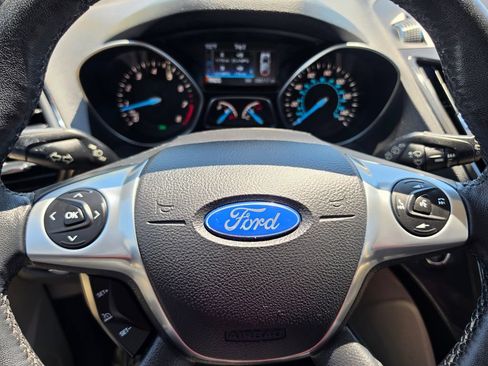 Used 2016 Ford Escape Titanium AWD/4WD image 19