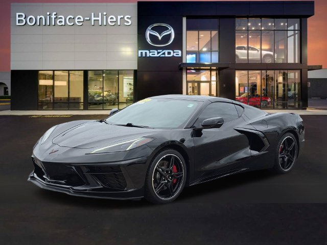 Used 2021 Chevrolet Corvette Stingray Preferred Cpe w/ Z51 Performance Package RWD image 2