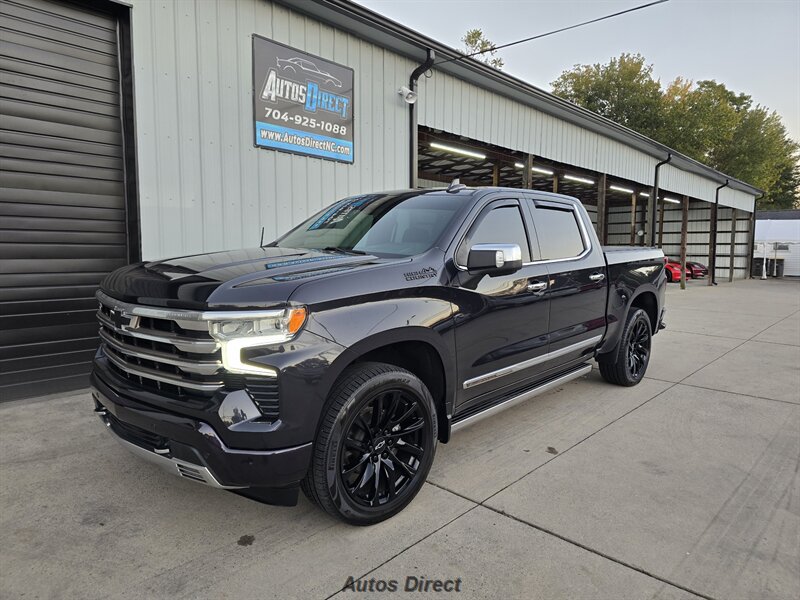 Used 2022 Chevrolet Silverado 1500 High Country w/ High Country Premium Package AWD/4WD image 2