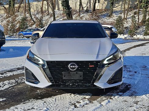 Certified 2024 Nissan Altima 2.5 SR w/ SR Premium Package image 2