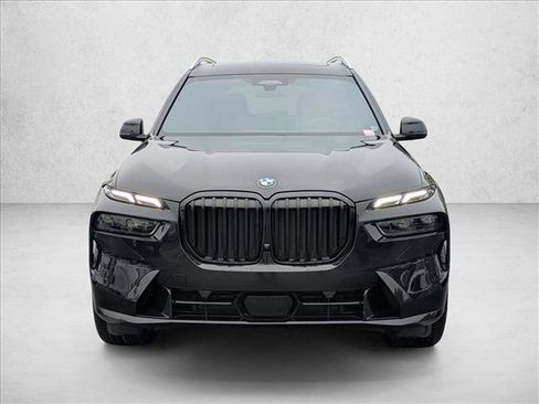 Certified 2023 BMW X7 xDrive40i w/ Premium Package image 2