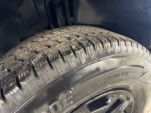 Used 2017 Jeep Wrangler Sport AWD/4WD image 12