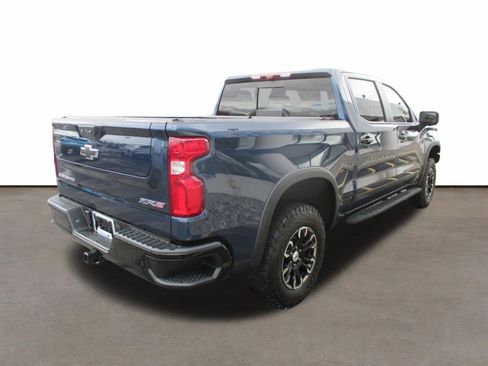 Used 2023 Chevrolet Silverado 1500 ZR2 w/ Technology Package image 5