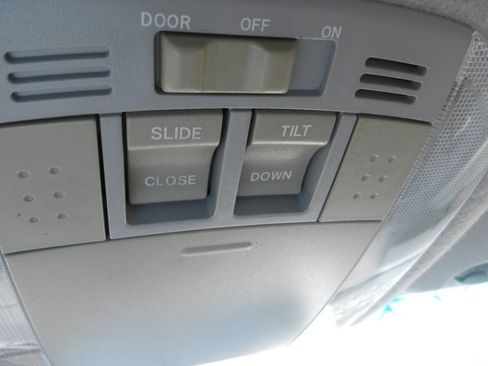 Used 2009 Toyota Corolla XLE image 17