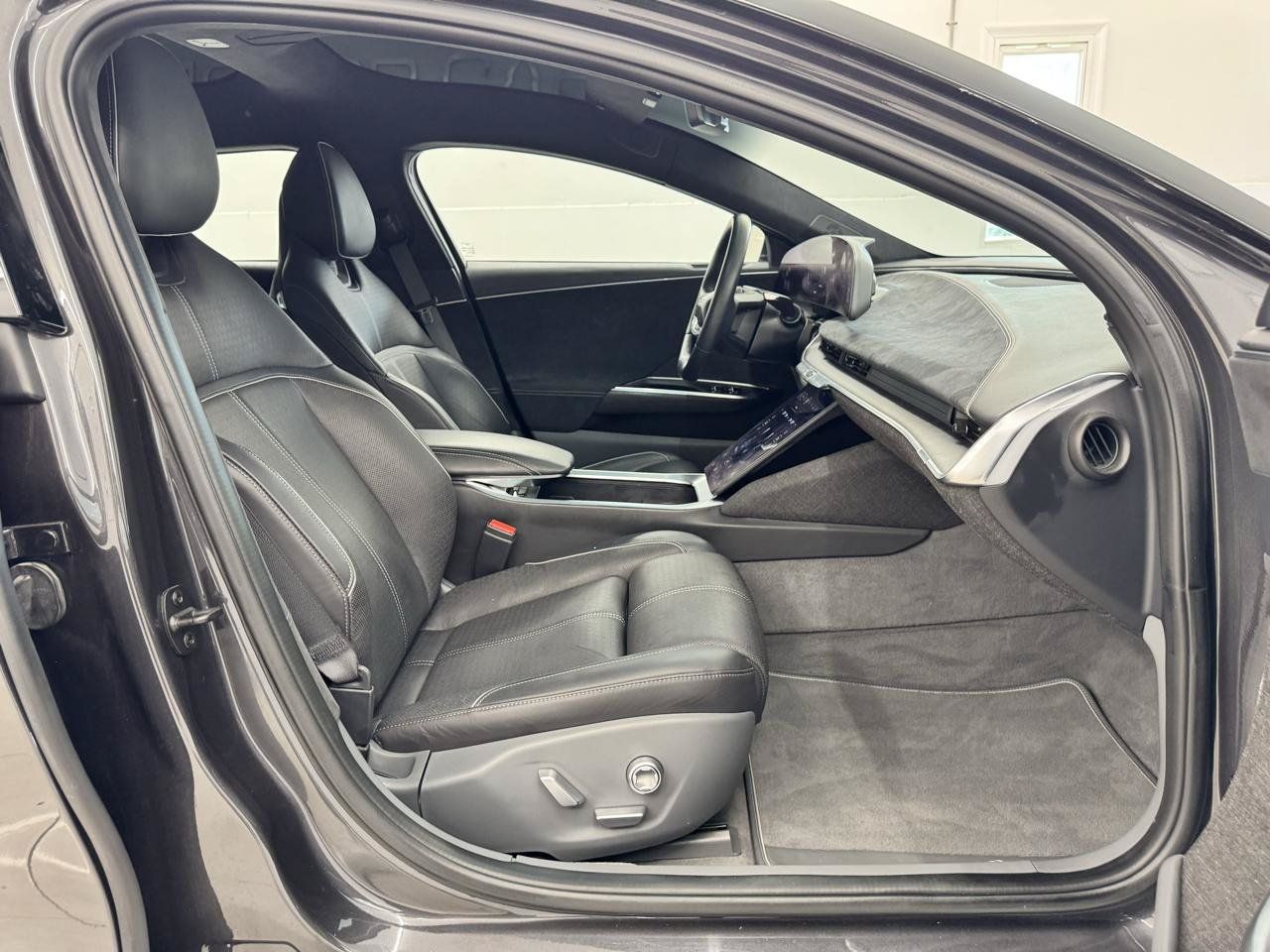 Used 2023 Lucid Air Grand Touring AWD/4WD image 14