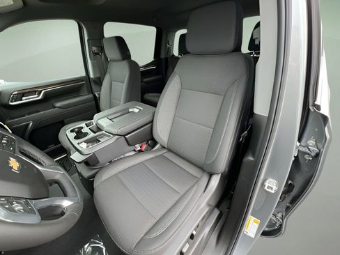 New 2026 Chevrolet Silverado 1500 LT image 18