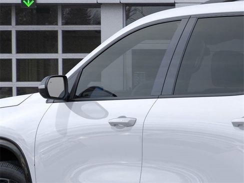 New 2026 Chevrolet Traverse RS image 12