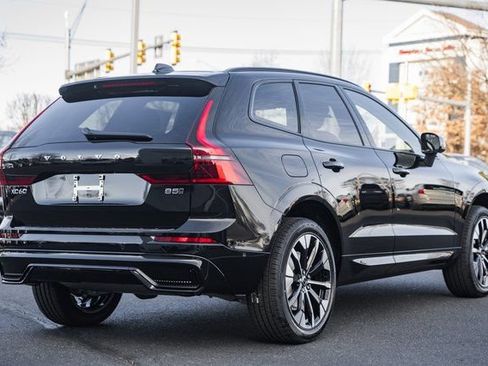 New 2026 Volvo XC60 B5 Plus w/ Protection Package Premier image 4
