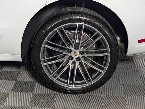New 2026 Porsche Macan AWD/4WD image 12