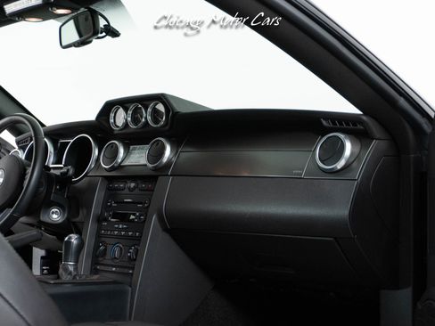 Used 2007 Ford Mustang Shelby GT500 RWD image 44