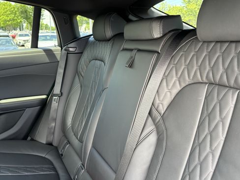 New 2027 BMW X6 M60i AWD/4WD image 33