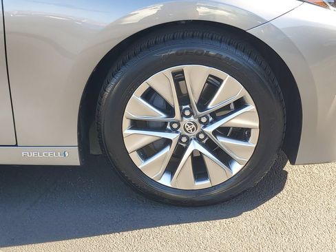 Used 2021 Toyota Mirai w/ Advanced Technology Package RWD image 8