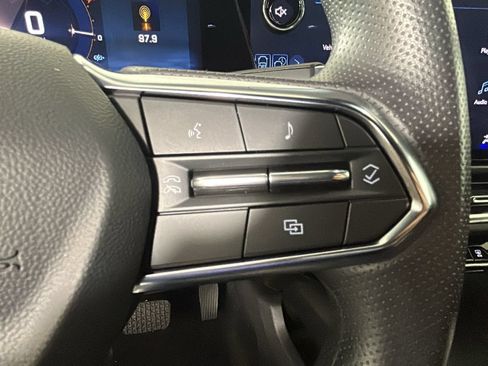 Used 2026 Chevrolet Equinox EV LT FWD image 20