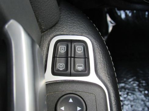 Used 2023 RAM 2500 Big Horn w/ Level 1 Equipment Group image 33