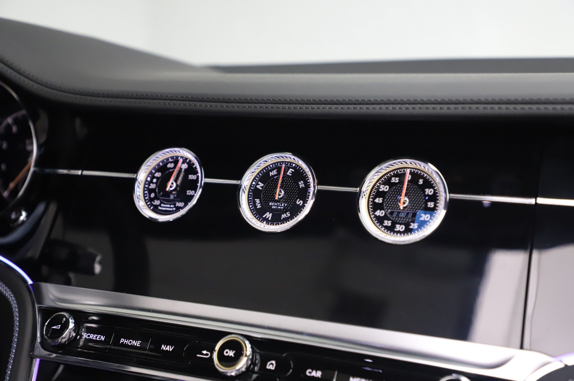 Used 2020 Bentley Continental GT V8 AWD/4WD image 35