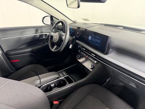 Used 2025 Hyundai Sonata SEL FWD image 31