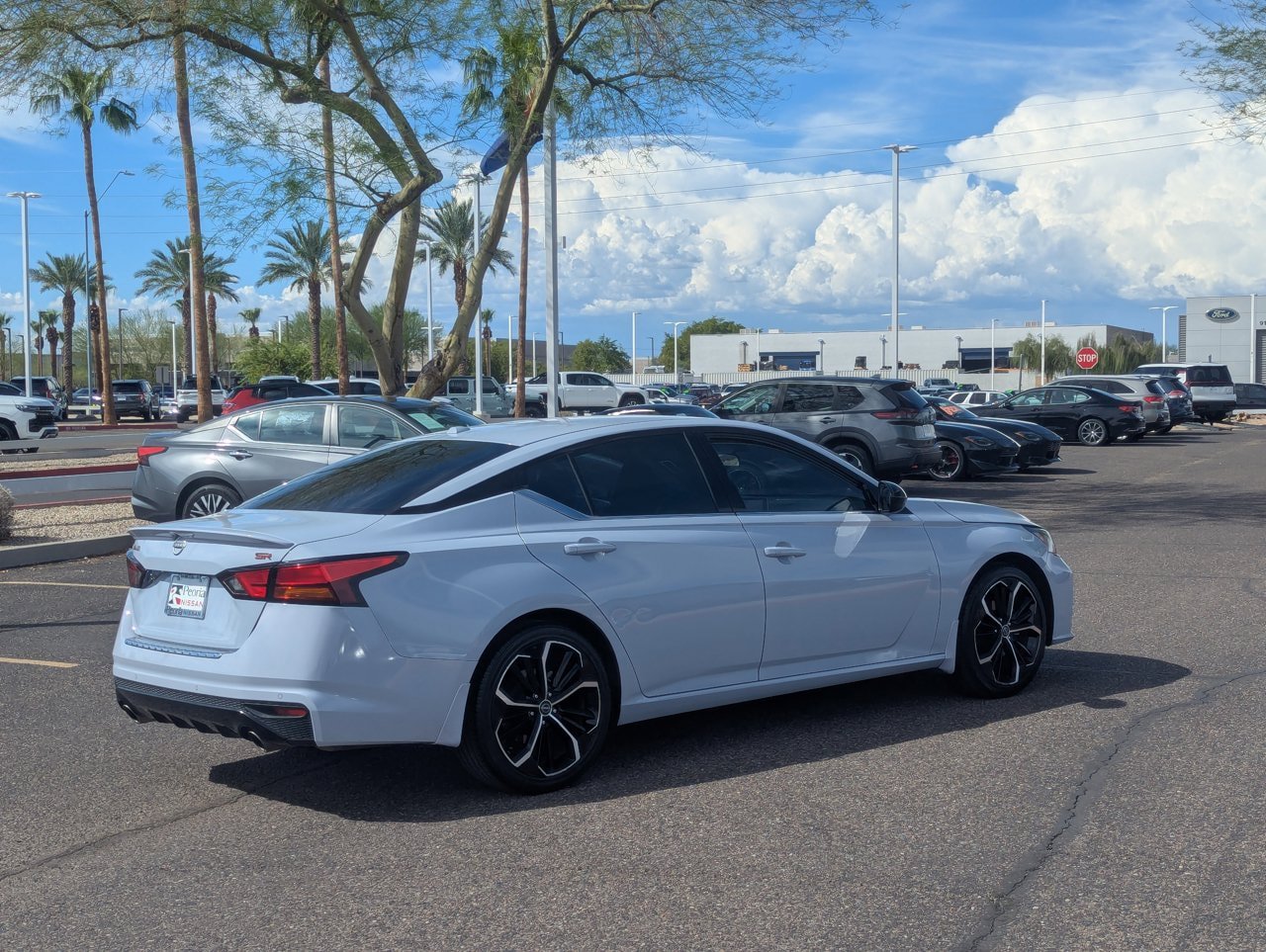 Certified 2023 Nissan Altima 2.5 SR FWD image 9