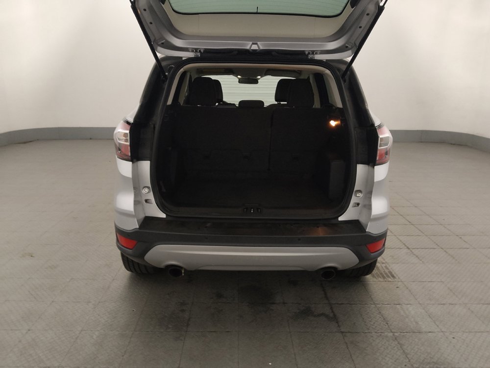 Used 2017 Ford Escape SE w/ Equipment Group 201A AWD/4WD image 29