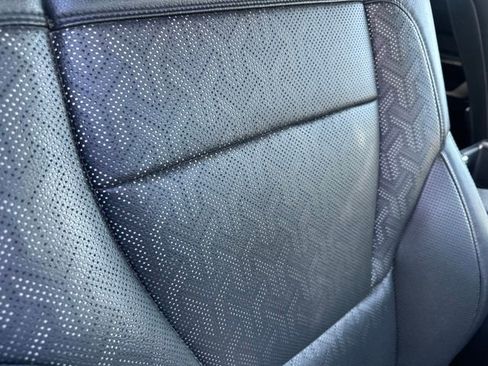 Used 2023 Toyota Tundra Limited image 18