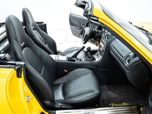 Used 2002 MAZDA MX-5 Miata SE image 28