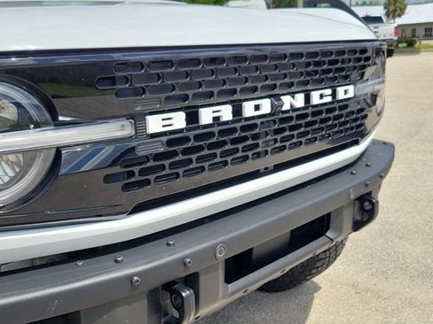 Certified 2024 Ford Bronco Wildtrak AWD/4WD image 7