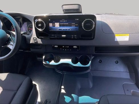 New 2026 Mercedes-Benz Sprinter 2500 image 7