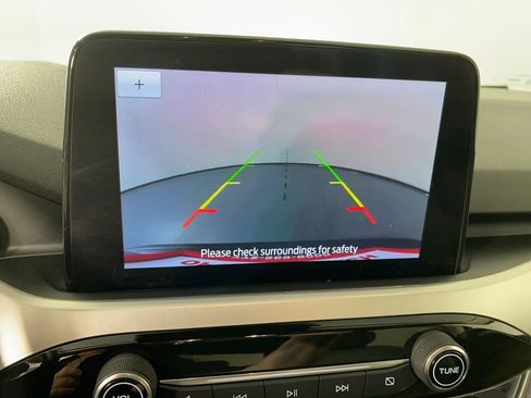 Used 2020 Ford Escape SE image 23