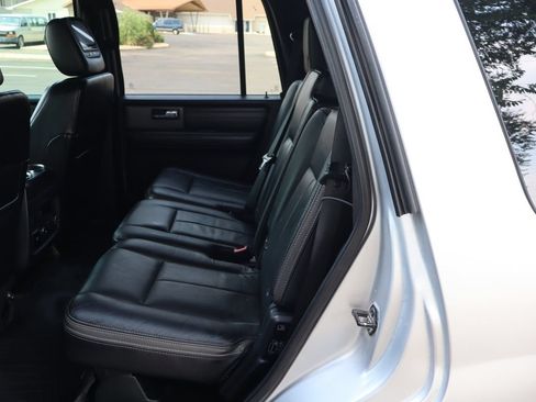 Used 2016 Ford Expedition Platinum AWD/4WD image 20